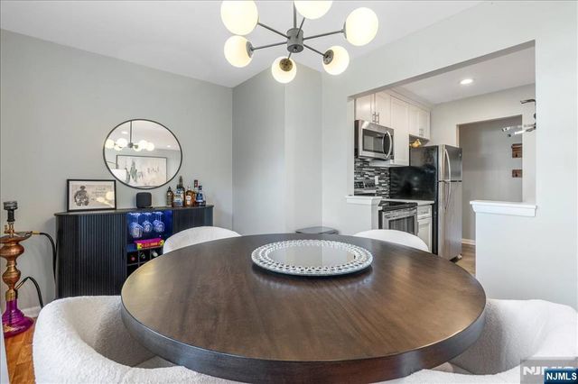 100 Pierson Miller Drive F32, Pompton Lakes, NJ 07442