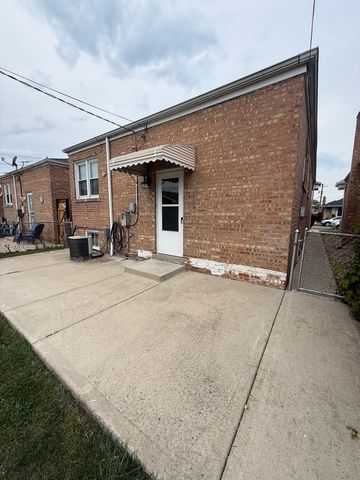 3935 W 84th Place, Chicago, IL 60652