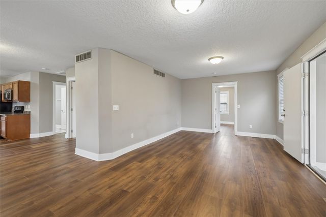 2500 59th Street, Des Moines, IA 50322