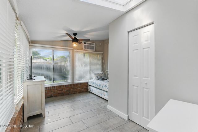 3517 SEAFOAM Lane, Jacksonville, FL 32250