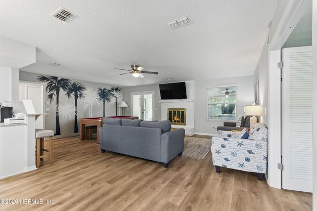 3517 SEAFOAM Lane, Jacksonville, FL 32250