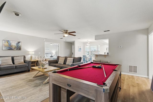 3517 SEAFOAM Lane, Jacksonville, FL 32250