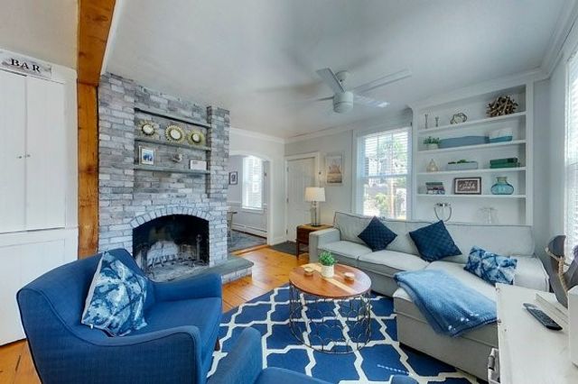 5 Stewart Street, Newport, RI 02840