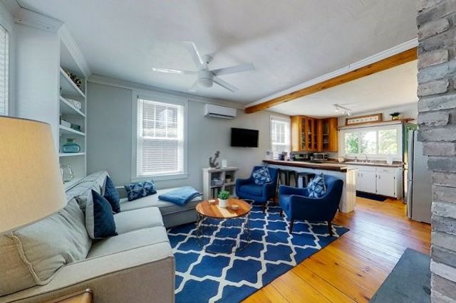 5 Stewart Street, Newport, RI 02840