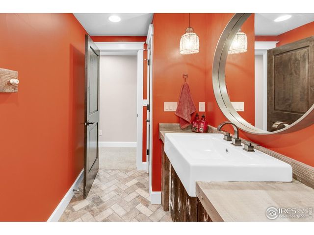 404 Black Elk Ct, Loveland, CO 80537