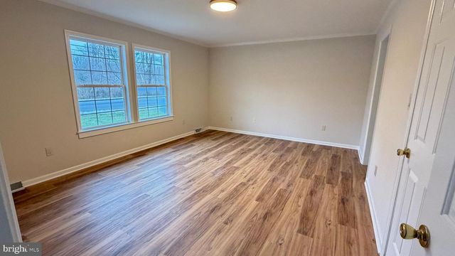 229 WASHINGTON ST, Fieldsboro, NJ 08505