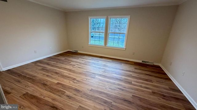 229 WASHINGTON ST, Fieldsboro, NJ 08505