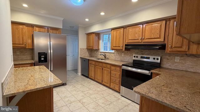 229 WASHINGTON ST, Fieldsboro, NJ 08505