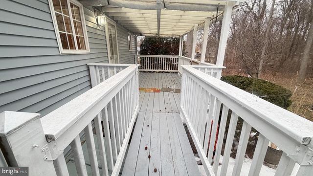 229 WASHINGTON ST, Fieldsboro, NJ 08505