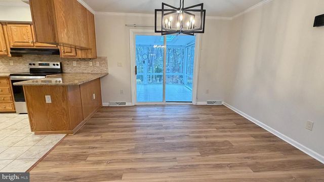 229 WASHINGTON ST, Fieldsboro, NJ 08505