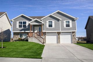 709 Shane Lane, Belton, MO 64012