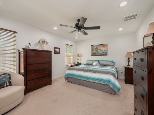 614 W 3rd Street, Mcgregor, TX 76657