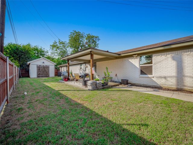 614 W 3rd Street, Mcgregor, TX 76657