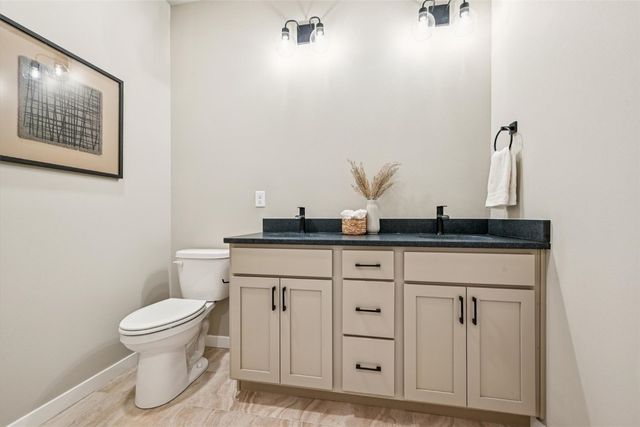 1209 Tallgrass Trail, Solon, IA 52333