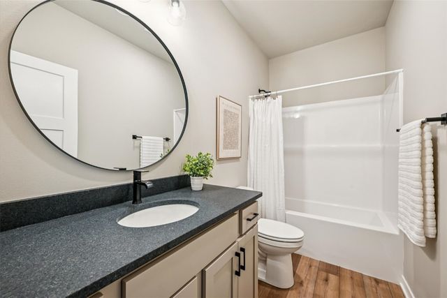 1209 Tallgrass Trail, Solon, IA 52333