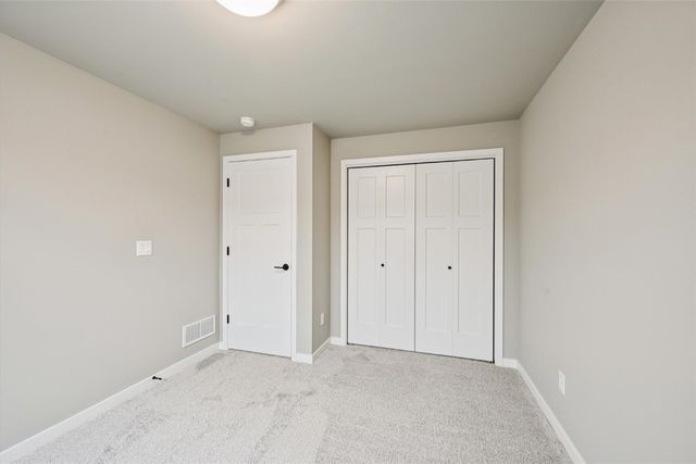 1209 Tallgrass Trail, Solon, IA 52333