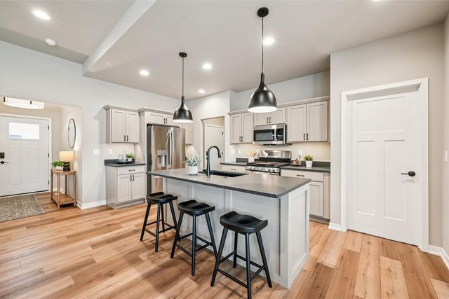 1209 Tallgrass Trail, Solon, IA 52333