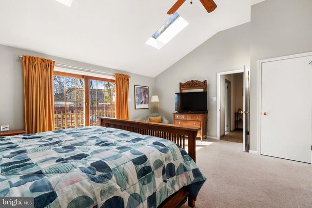 888 SPRUCE CIR, Harleysville, PA 19438