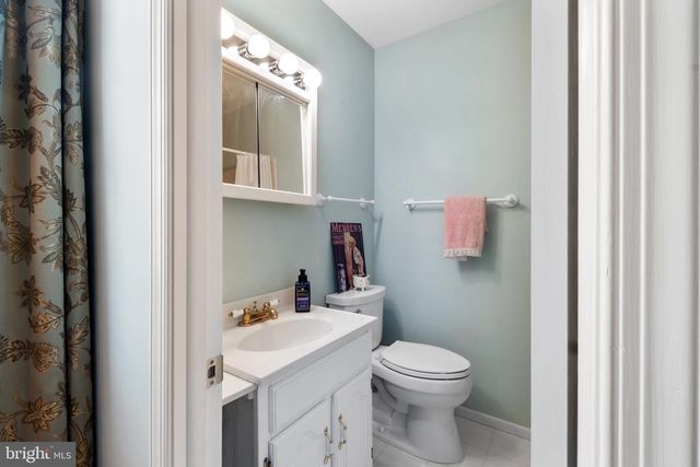 888 SPRUCE CIR, Harleysville, PA 19438