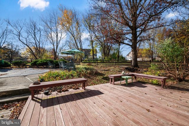 888 SPRUCE CIR, Harleysville, PA 19438