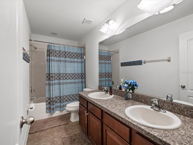 2214 VALTERRA VISTA WAY, Valrico, FL 33594