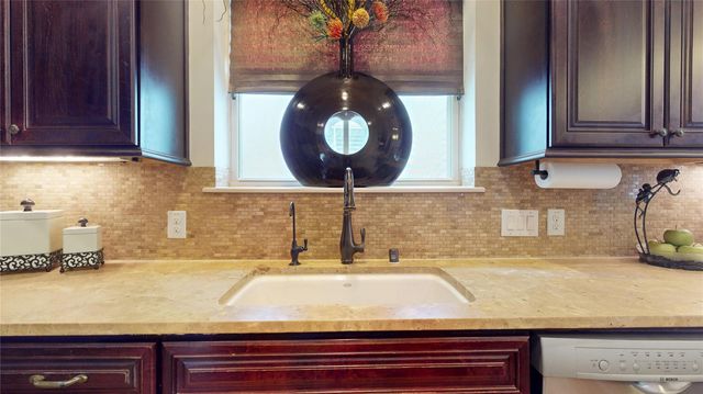 15927 Morgan Street, Sugar Land, TX 77478