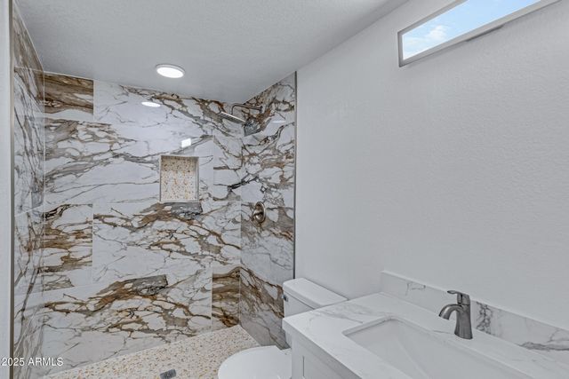 414 E CHOLLA Street, Casa Grande, AZ 85122