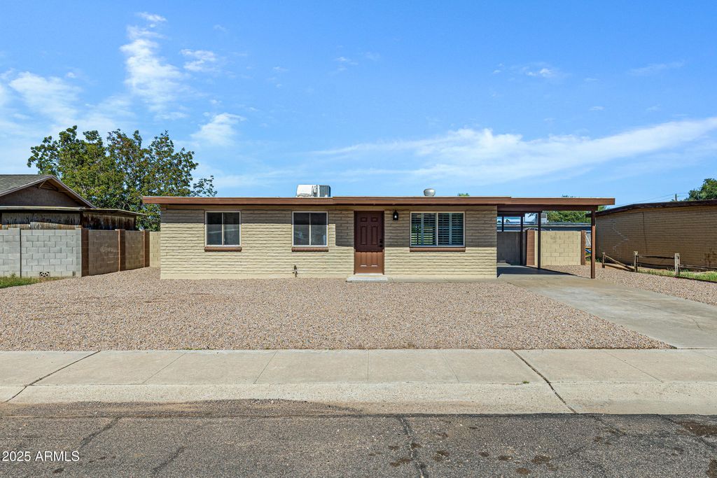 414 E CHOLLA Street, Casa Grande, AZ 85122