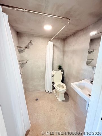 518 NW 6th Street, Checotah, OK 74426