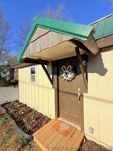 518 NW 6th Street, Checotah, OK 74426