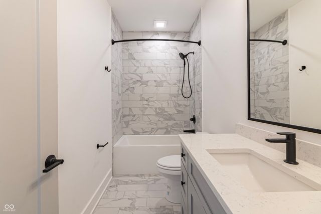 2051-2053 Columbia Avenue, Indianapolis, IN 46202