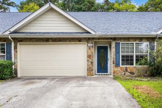 5286 Avery Woods Lane, Knoxville, TN 37921