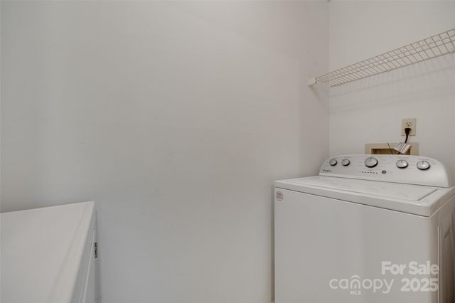 2209 Sumner Green Avenue M, Charlotte, NC 28203