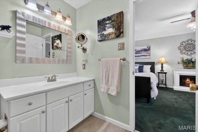 721 Oakway Place, Glendale, MO 63122