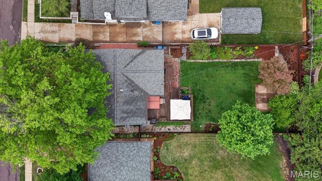 721 Oakway Place, Glendale, MO 63122