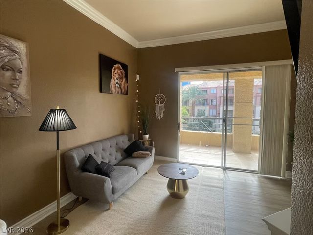 230 East Flamingo Road 308, Las Vegas, NV 89169