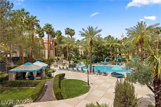 230 East Flamingo Road 308, Las Vegas, NV 89169