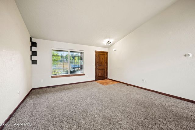 2229 N SOCKEYE DR, Post Falls, ID 83854