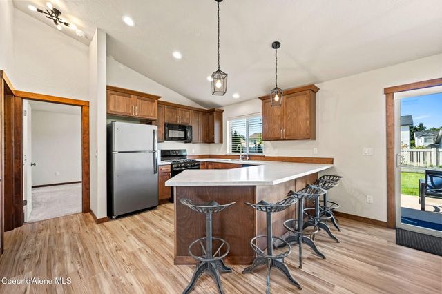 2229 N SOCKEYE DR, Post Falls, ID 83854