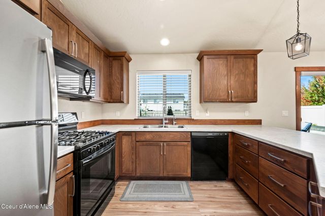 2229 N SOCKEYE DR, Post Falls, ID 83854