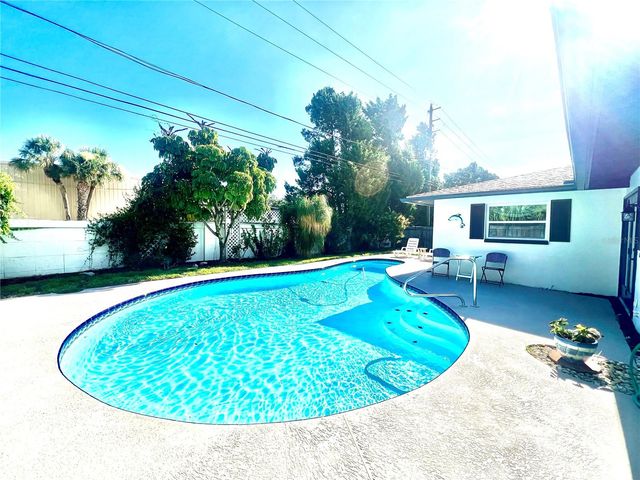 2066 DRUID PARK DRIVE N, Clearwater, FL 33764