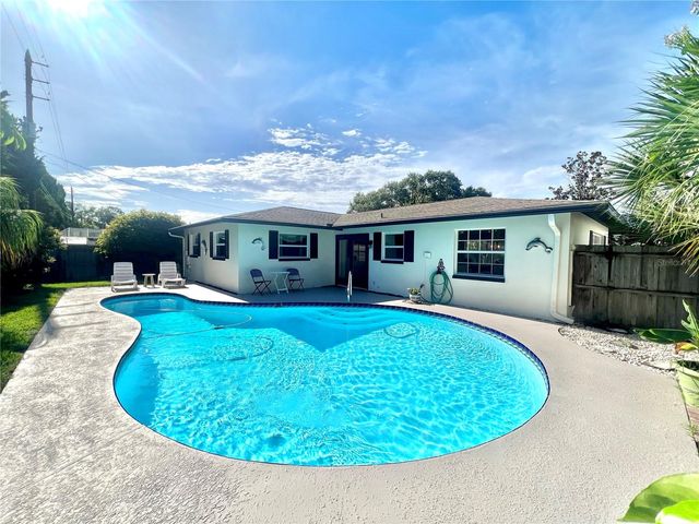 2066 DRUID PARK DRIVE N, Clearwater, FL 33764