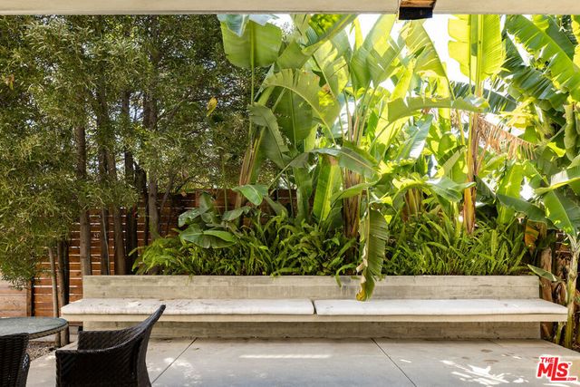 5357 Brynhurst Avenue, Los Angeles, CA 90043