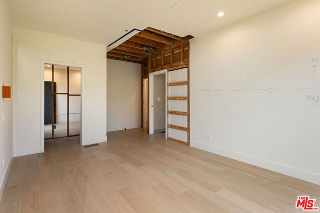 5357 Brynhurst Avenue, Los Angeles, CA 90043