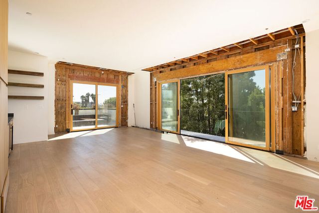 5357 Brynhurst Avenue, Los Angeles, CA 90043