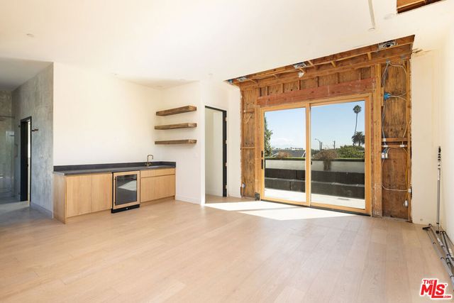 5357 Brynhurst Avenue, Los Angeles, CA 90043