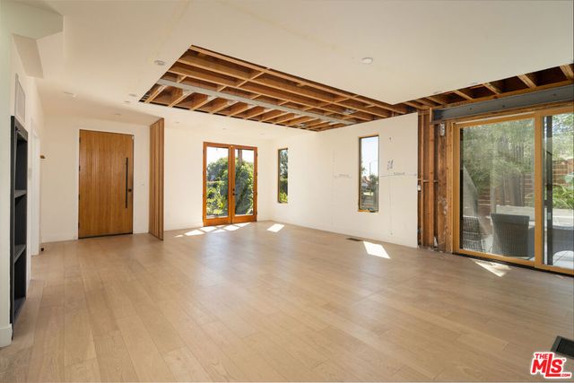 5357 Brynhurst Avenue, Los Angeles, CA 90043