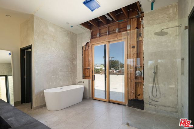 5357 Brynhurst Avenue, Los Angeles, CA 90043
