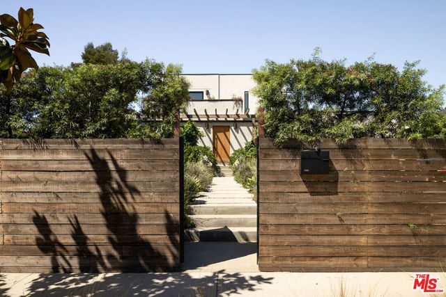 5357 Brynhurst Avenue, Los Angeles, CA 90043