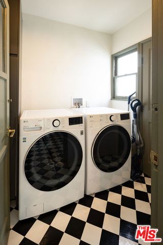 5357 Brynhurst Avenue, Los Angeles, CA 90043